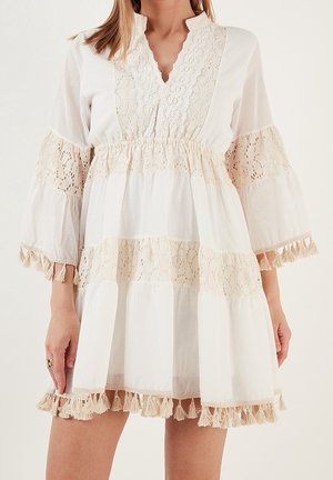 LELA Robe de jour - off-white