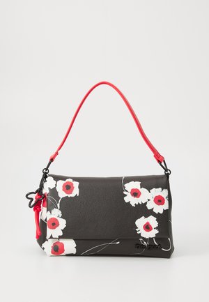 Borsa a mano in finta pelle nera con design floreale rosso, manico rosso e dettagli neri. Forma rettangolare compatta con chiusura a zip.
