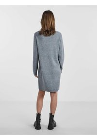 Pieces PCELLEN O NECK DRESS - Vestido de punto - trooper
