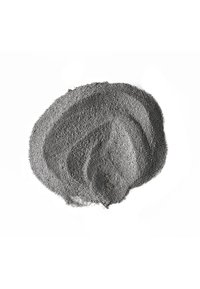 Graues Pulver mit einer groben Textur, in einem lockeren Hügel geformt, mit sanften Wellen, vor einem weißen Hintergrund.