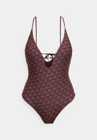 Maillot de bain une pièce bordeaux avec un décolleté en V et des bretelles fines. Présente un motif script répétitif rose clair et un nœud torsadé à l'avant.