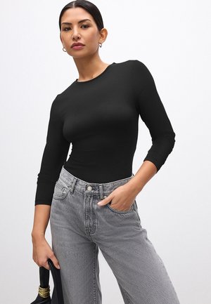 Next Longsleeve - black