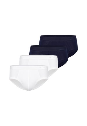 Quattro slip da uomo in fila, due bianchi davanti e due blu scuro dietro, su sfondo bianco.