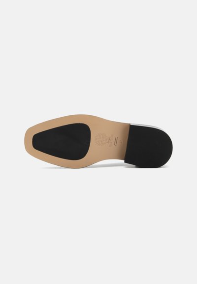 Souliers Martinez PENELOPE - Visoke pete - black
