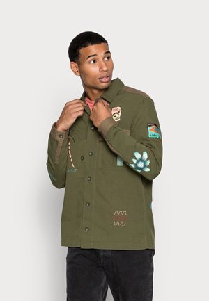 SEASONAL FIT EMBROIDERED - Giacca leggera - combo