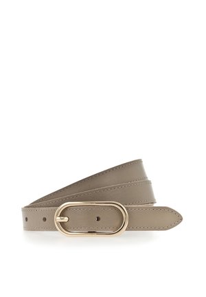 Ceinture en cuir taupe avec boucle ovale en métal doré et bords cousus, présentée enroulée sur un fond blanc.
