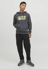 Jack & Jones JACK & JONES HOODIE SWEAT - Felpa con cappuccio - asphalt