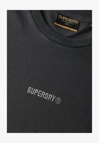 Seleccionado, washed black