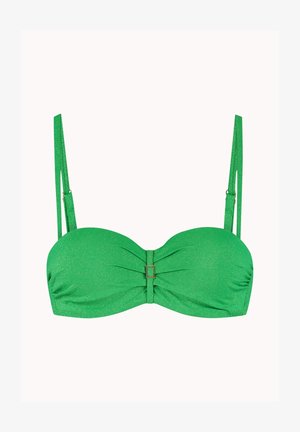 Leuchtend grünes Bikinioberteil mit verstellbaren Trägern und einem zentralen, goldfarbenen, rechteckigen Schnallen-Detail vor einfarbigem Hintergrund.