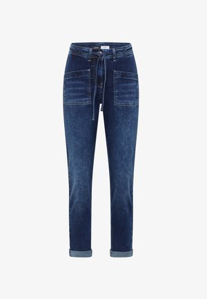 Granatowe dżinsowe spodnie z dużymi przednimi kieszeniami naszywanymi, talią ze sznurkiem ściągającym, zapięciem na guziki i podwiniętymi mankietami.