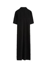 Robe noire, longueur genoux, avec des manches courtes, en tissu texturé et un col, conçue pour un ajustement ample.
