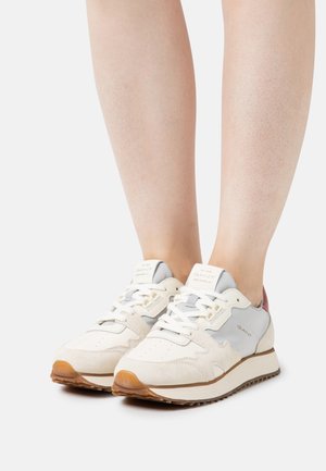 GANT BEVINDA - Trainers - cream/pink