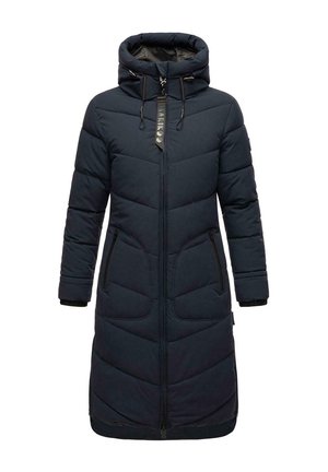 Manteau matelassé de longueur genou en bleu marine foncé avec un col haut, fermeture éclair sur le devant, poches latérales et poignets côtelés ; présente un motif de losanges matelassés.