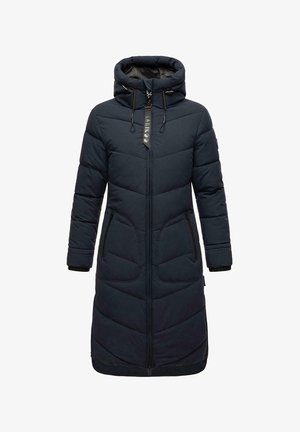 Manteau matelassé de longueur genou en bleu marine foncé avec un col haut, fermeture éclair sur le devant, poches latérales et poignets côtelés ; présente un motif de losanges matelassés.