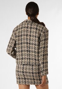 Marie Lund Blazer - beige schwarz