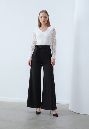 Anna Field LACE TOP BELTED - Combinaison - white/black