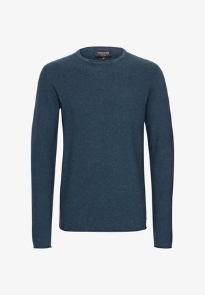 Pletený svetri v tmavomodrej farbe, okrúhly výstrih, dlhé rukávy, textúrovaná tkanina, jemný rebrovaný vzor, rovný lem, štítok viditeľný na golieri.