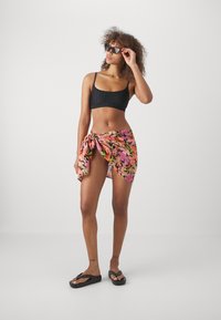 Billabong WRAPPED UP - Dodaci za plažu - multi