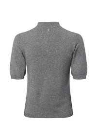Maglione grigio a maniche corte con collo alto, realizzato in materiale a maglia che presenta sottili luccichii per texture e dettagli.