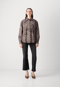 Mos Mosh PERLA - Flared Jeans - dark grey
