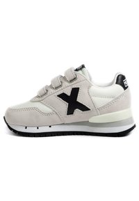 MUNICH DASH - Zapatillas - blanco