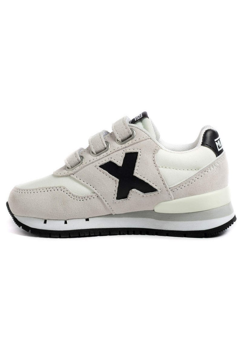 MUNICH DASH - Zapatillas - blanco