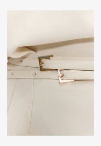 Non sélectionné, solid sand