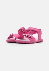 Geox FUSBETTO - Obuća za bebe - fuchsia/pink
