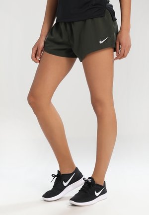 Urheilushortsit - green