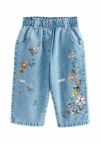 Világoskék farmerrövidnadrág laza szabással, különböző színű virágos hímzéssel, kopott részletekkel és rugalmas derékpánttal.