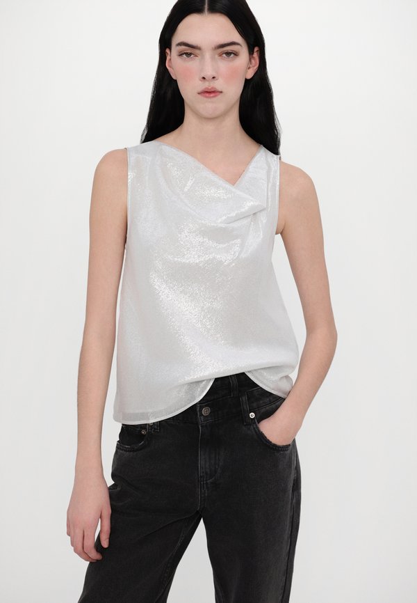CAPRA - Top - silver4