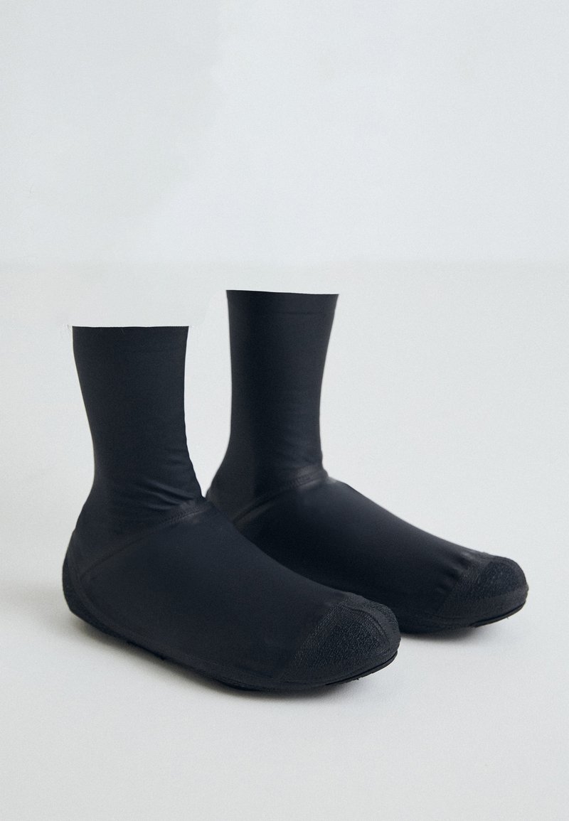 GripGrab - AQUASHIELD 2 WATERPROOF GRAVEL SHOE COVERS UNISEX - Citi aksesuāri - black, Palielināt