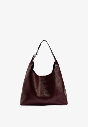 Burgundowa skórzana torba hobo o zaokrąglonym kształcie, z jedną rączką na ramię i subtelnym przeszyciem. Gładka faktura z minimalistycznym designem.