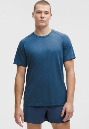 METAL VENT TECH SHORT SLEEVE - T-shirt - bas - chalk blue blue twill