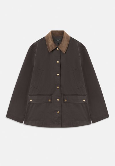 Braune Jacke mit einem Cordkragen, goldenen Beschlägen, zwei Fronttaschen und einem Knopfverschluss. Hergestellt aus einem strukturierten, langlebigen Stoff.