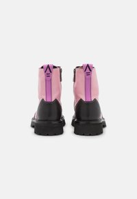 ASRA Šněrovací kotníkové boty - pink
