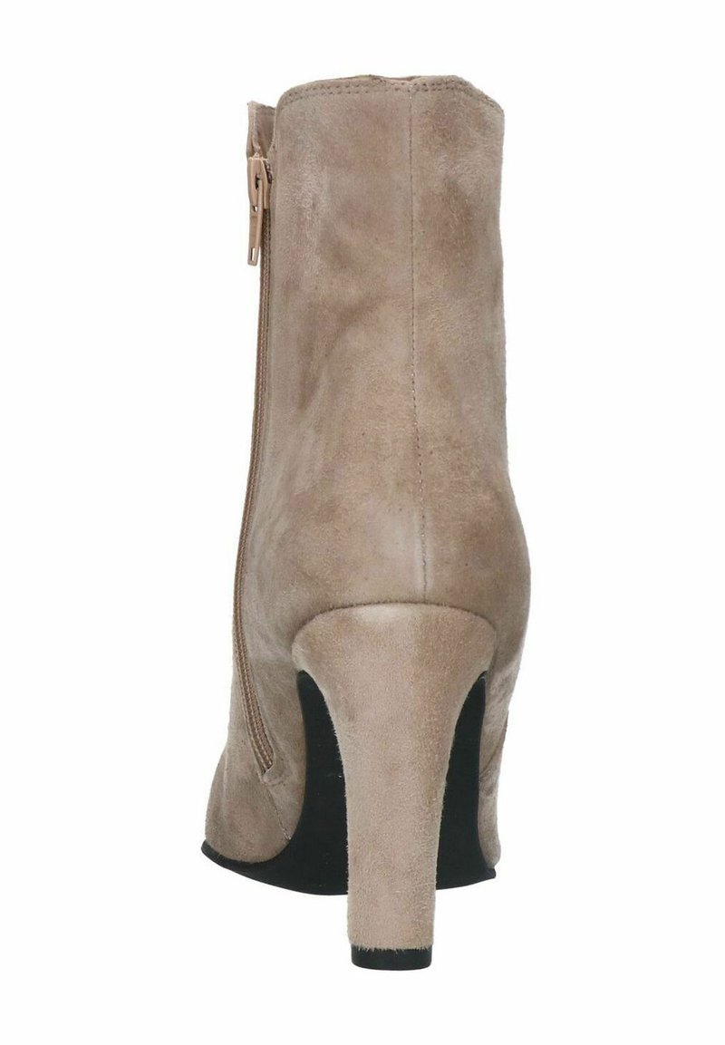 Manfield MIT ABSATZ - High Heel Stiefelette - beige - Zalando.de