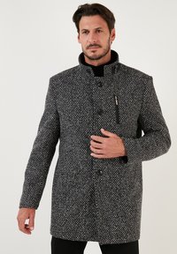 Zimní kabát - mottled black