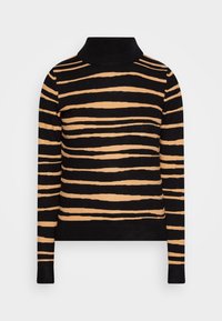 Pull rayé noir et fauve avec un col roulé haut et des manches longues ; texture côtelée et rayures horizontales créent un effet contrasté.