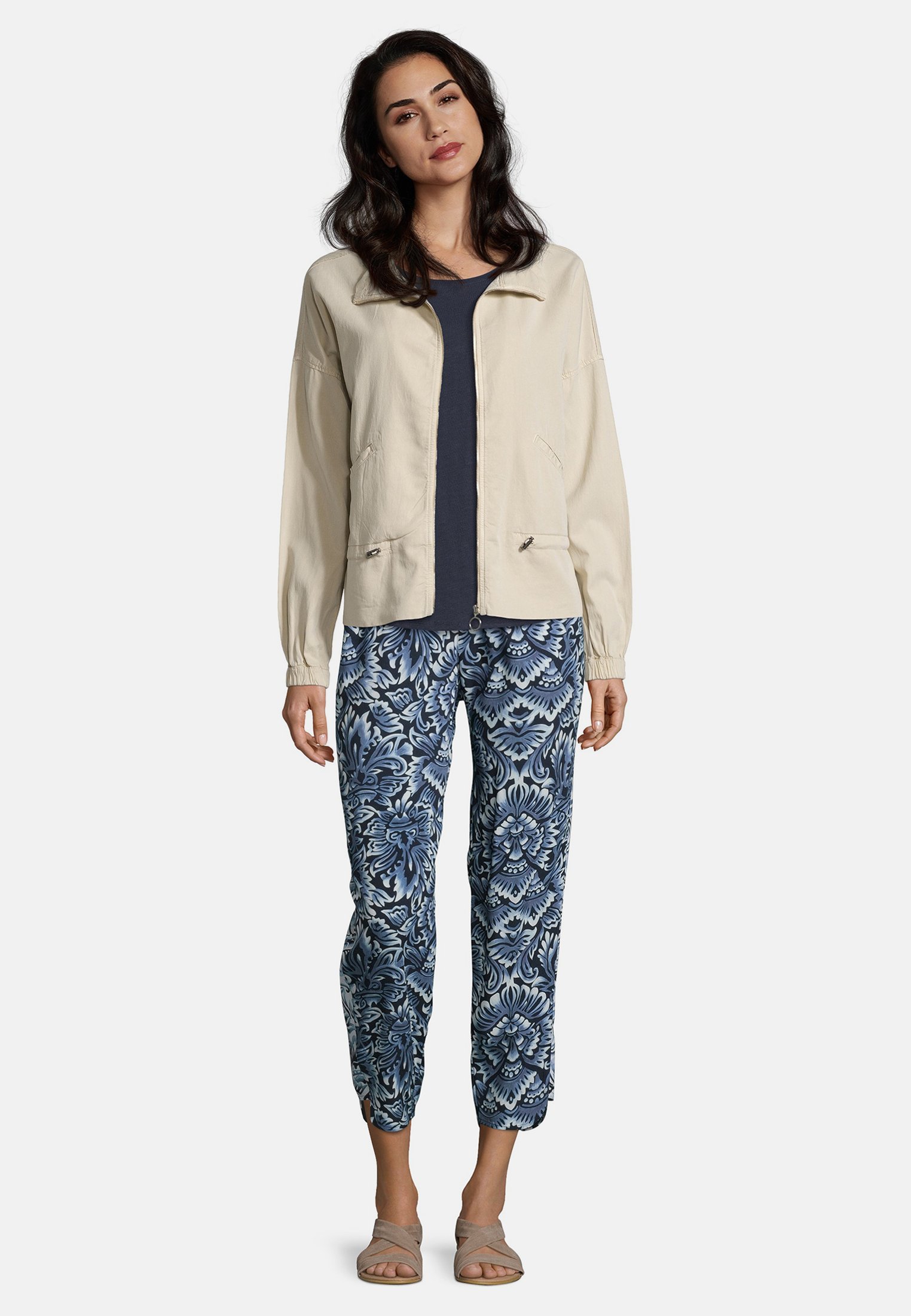 Damen CASUAL MIT TASCHEN - Leichte Jacke Damen CASUAL MIT TASCHEN - Leichte Jacke