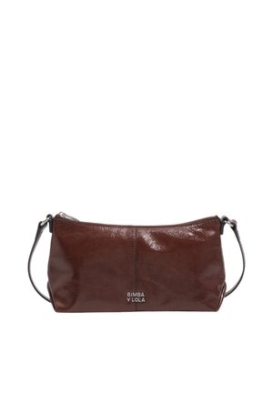 Prostokątna brązowa skórzana torba na ramię z zamkiem błyskawicznym na górze, cienkim regulowanym paskiem i logo "BIMBA Y LOLA" na środku z przodu.
