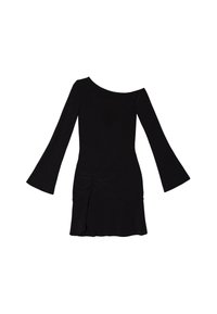 Schwarzes, schulterfreies Kleid mit langen, ausladenden Ärmeln, gerafften Seitendetails und knielangem Saum. Glattes Material und figurbetontes Design.