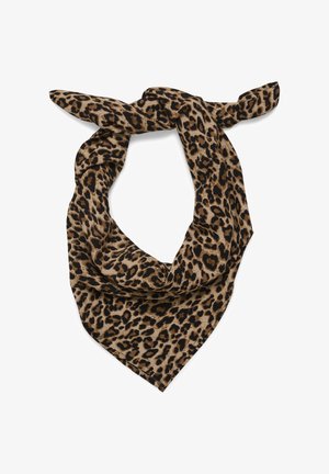 Leopardprint sjaal van zachte stof, met een driehoekige vorm en geknoopte uiteinden. De hoofd kleuren zijn bruin, zwart en beige.