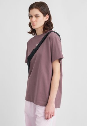 CLASSIC TEE - Basic póló - tattoo