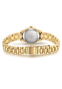 Reloj de acero inoxidable dorado con un acabado suave y pulido, caja redonda y pulsera de eslabones. Cuenta con un broche y un fondo resistente al agua.