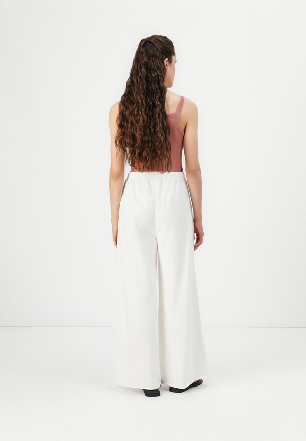 WIDE LEG - Tracksuit bottoms3