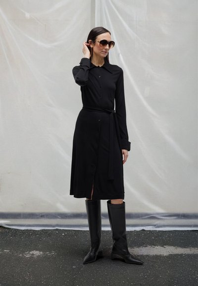 Diane von Furstenberg DIANE DRESS - Tričkové šaty - black