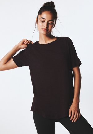 Next, ACTIVE CREW NECK LIGHTWEIGHT SHORT SLEEVE T-SHIRT - Camiseta básica - burgundy red