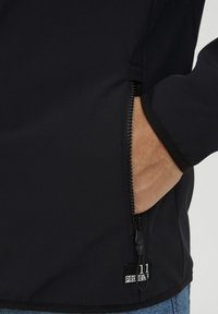 11 Project PRULFRIK - Windbreakers - black