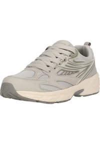 Hellgraue Sportschuhe mit Obermaterial aus Mesh und Synthetik, Gummisohle, Schnürdesign und subtilen Seitenmustern für Atmungsaktivität und Unterstützung.